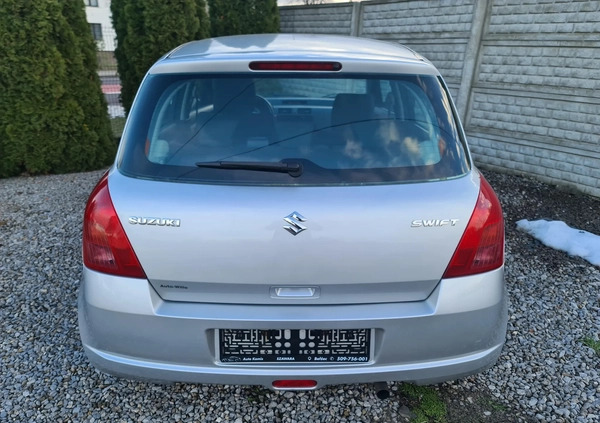 Suzuki Swift cena 15500 przebieg: 198600, rok produkcji 2007 z Szczecin małe 211